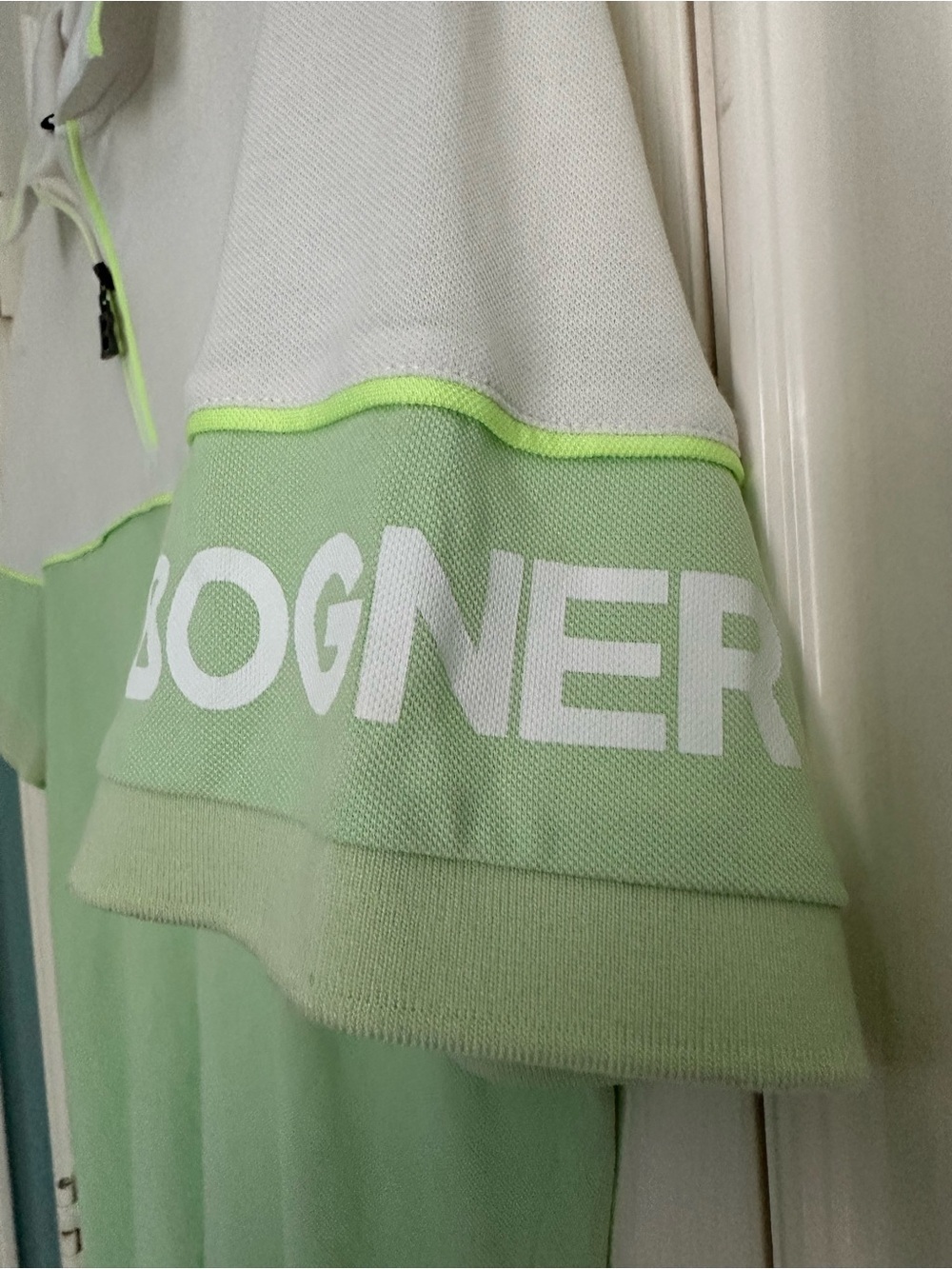 Bogner Yanis functional golf polo shirt green white color-blocked  size small - Picture 3 of 7